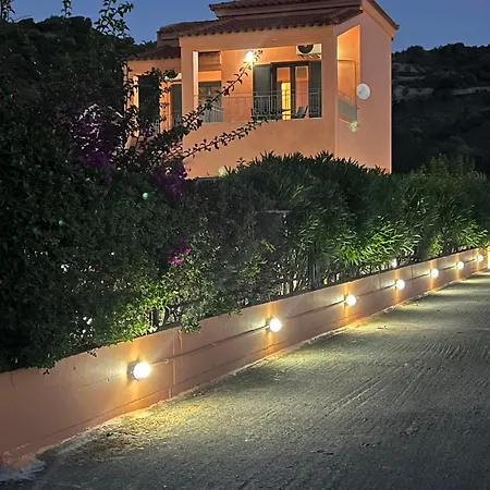 Holiday home Elizabeth's Mourteri
